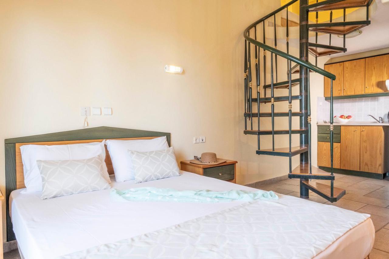 Aristides Hotel Fourka Luaran gambar