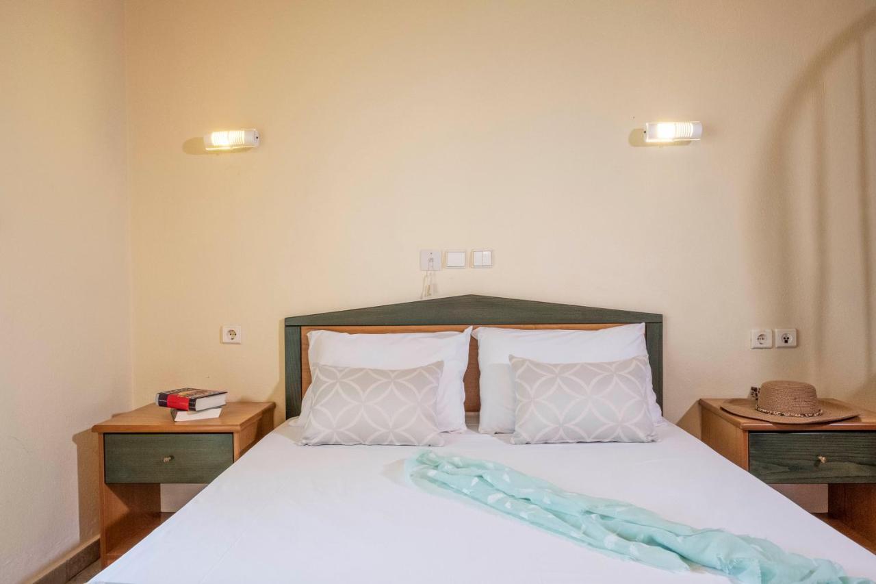 Aristides Hotel Fourka Luaran gambar